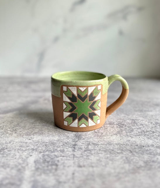 MUGS - FARMER BARN QUILT