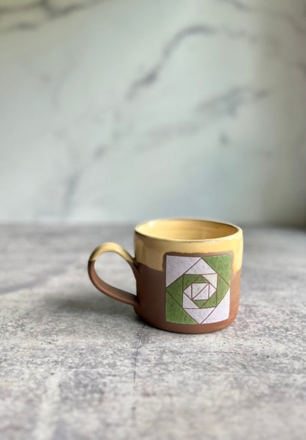 MUGS - DARK GREEN GARDEN PATH BARN QUILT