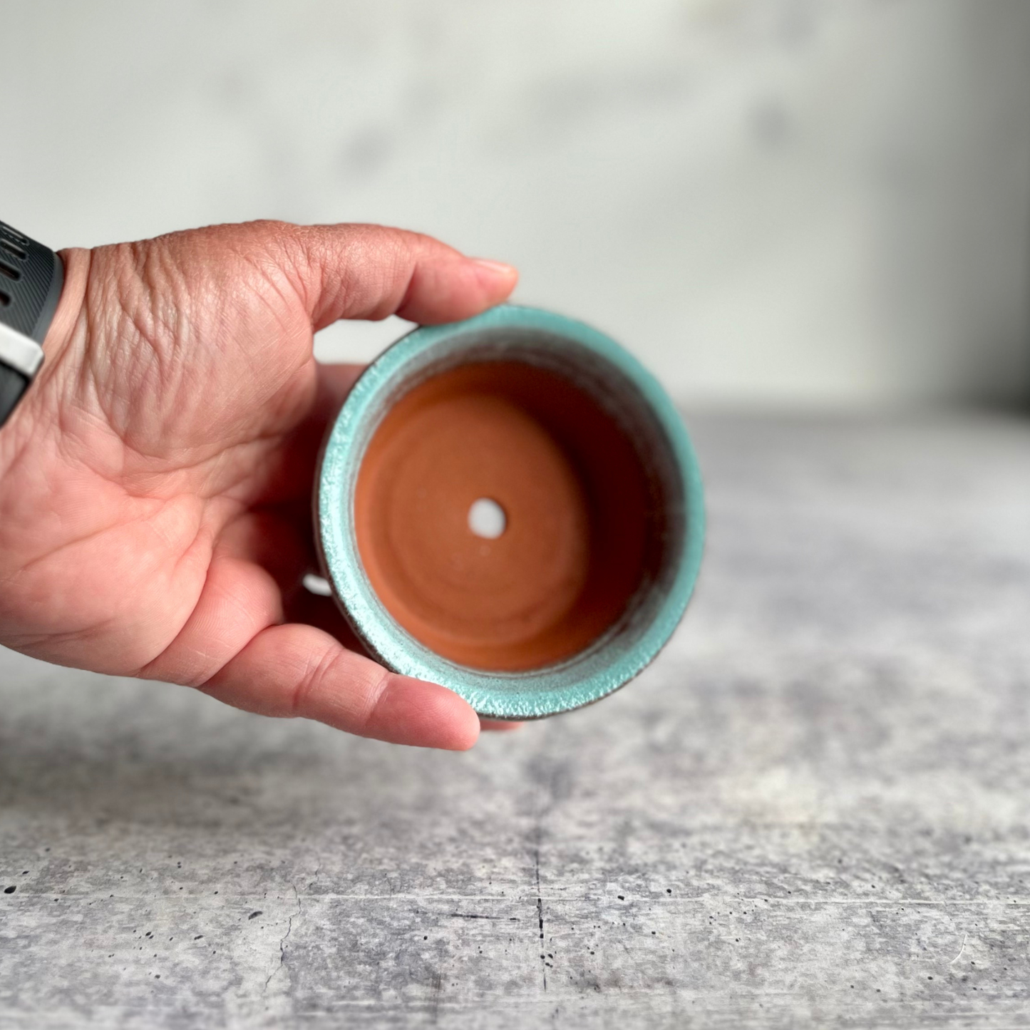 PLANTERS - 3 1/2" Ceramic Round with Drainage Hole