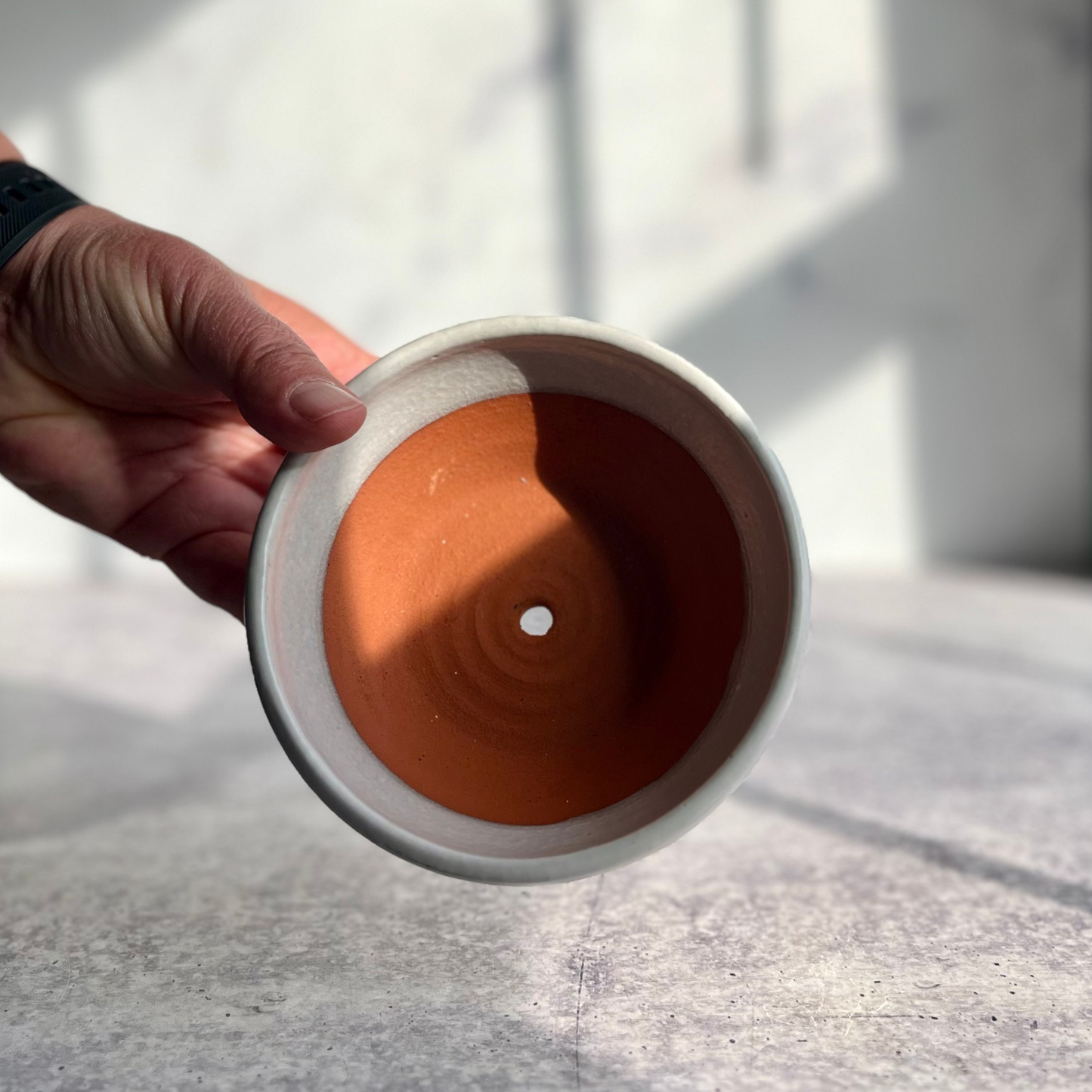 PLANTERS - 4 3/4" Ceramic Round with Drainage Hole