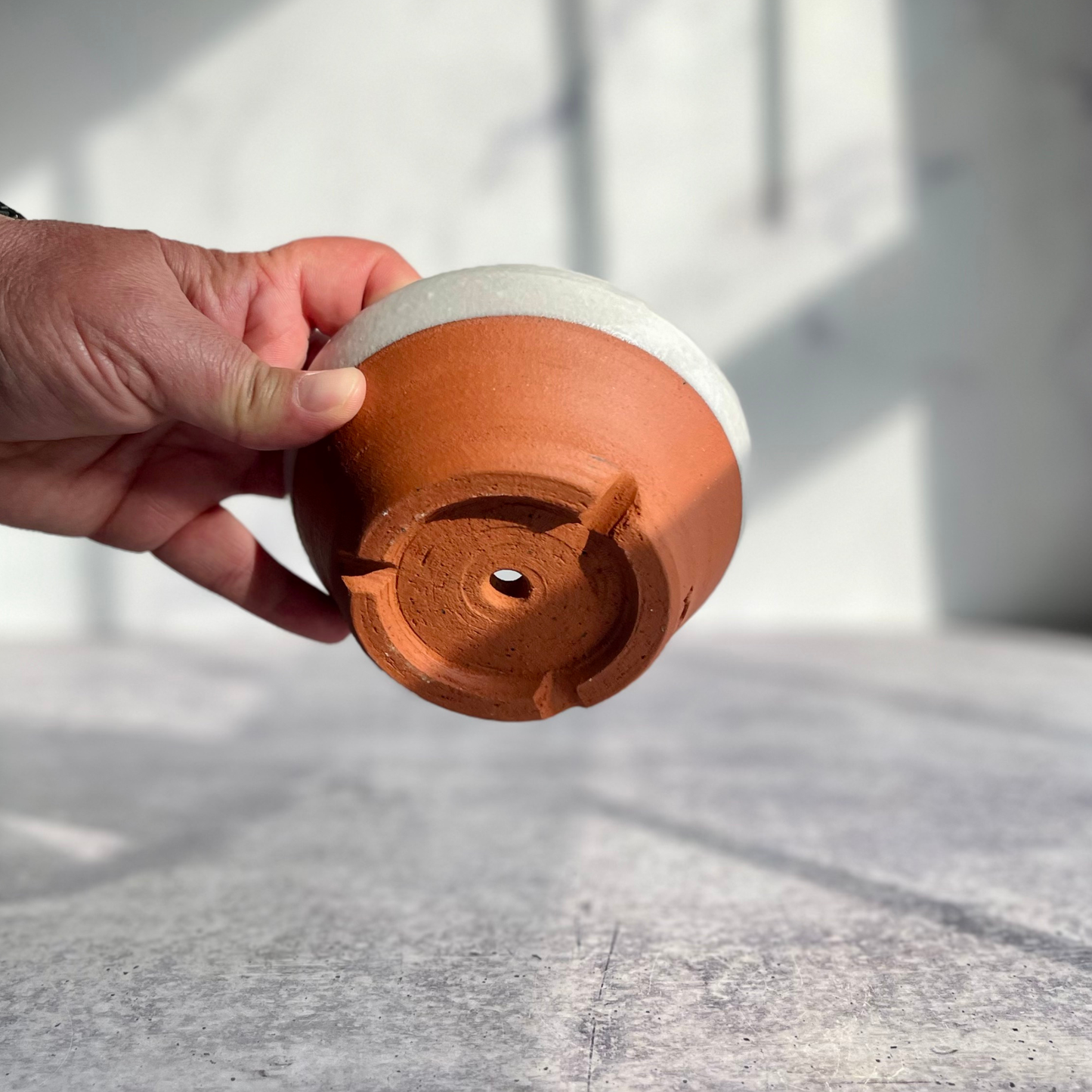 PLANTERS - 4 3/4" Ceramic Round with Drainage Hole