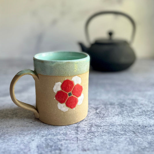 MUGS - POPPY BARN QUILT